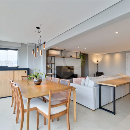 Apartamento à venda com 2 suítes em Santo Amaro, São Paulo, SP