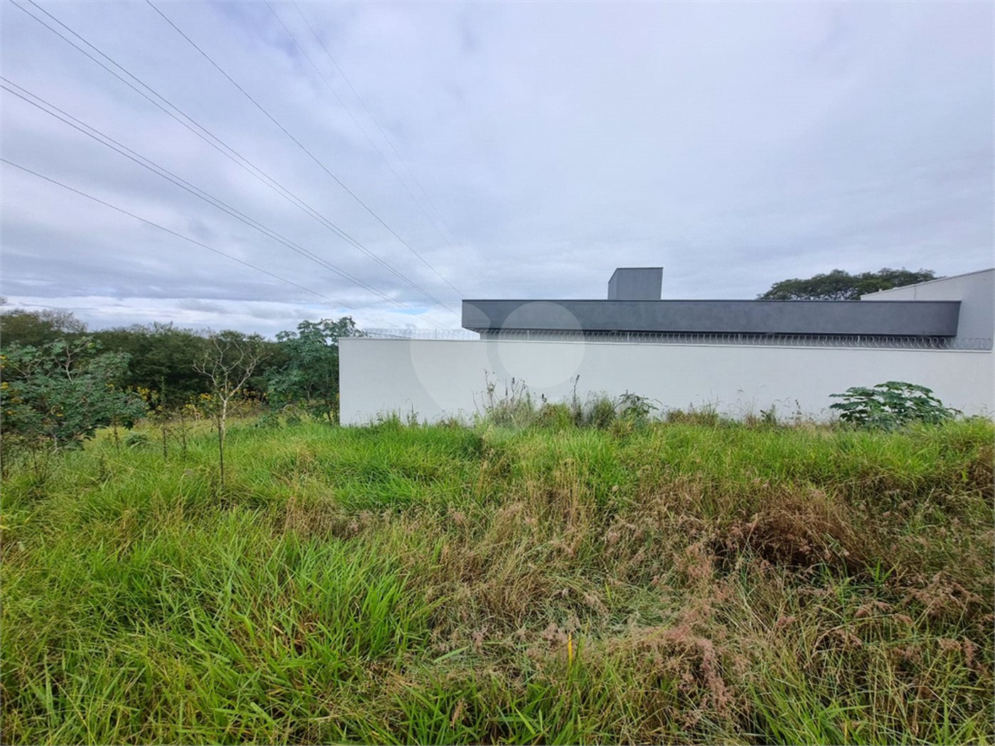 Terreno à venda 262m² prolongamento do jardim das torres