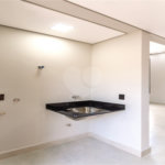 Indaiatuba- Jardim Bom Sucesso - Venda: R$ 765.000,00 - Área total: 150m² Área construída: 115m² - 3 dormitórios sendo 1 suíte com armário planejado; Cozinha integrada; Sala para dois ambientes; Banheiros com box gabinetes e espelhos; Área gourmet com churrasqueira a carvão e móveis planejados;