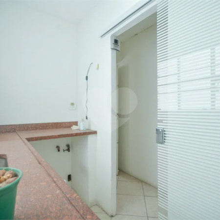 Terreno com 4 casas à venda na melhor região da Mooca, próximo à rua do Oratório!!