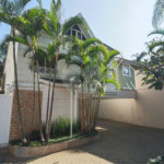 Casa à venda com 4 quartos, sendo 2 suítes, no condomínio Bristol Village, São Paulo - SP