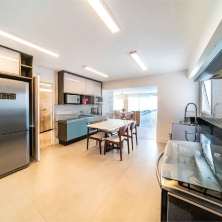 Apartamento na Mooca com 204m² com sacada gourmet com 4 suítes e 4 vagas condominio clube Aceita Permuta