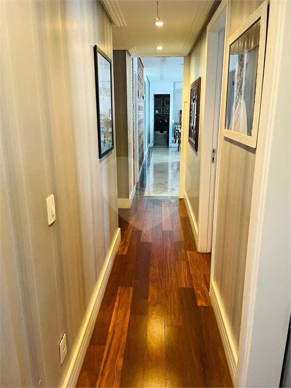 Apartamento à venda Mooca, 149m², andar alto, 3 suítes, 2 vagas, varanda gourmet, lazer