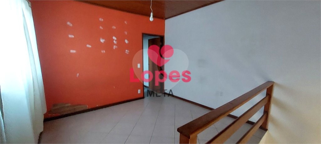 CASA A VENDA COM 132M², 3 DORMITORIOS, 2 SUITES, 2 VAGAS - BAIRRO JARDIM DAS INDUSTRIAS - SÃO JOSÉ D