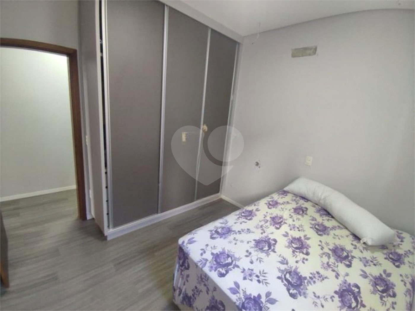 Casa térrea para venda no Condomínio Damha III