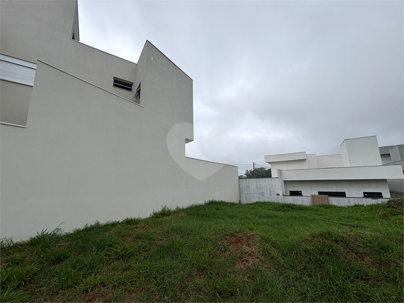 Lote à venda no Condomínio Village Damha IV
