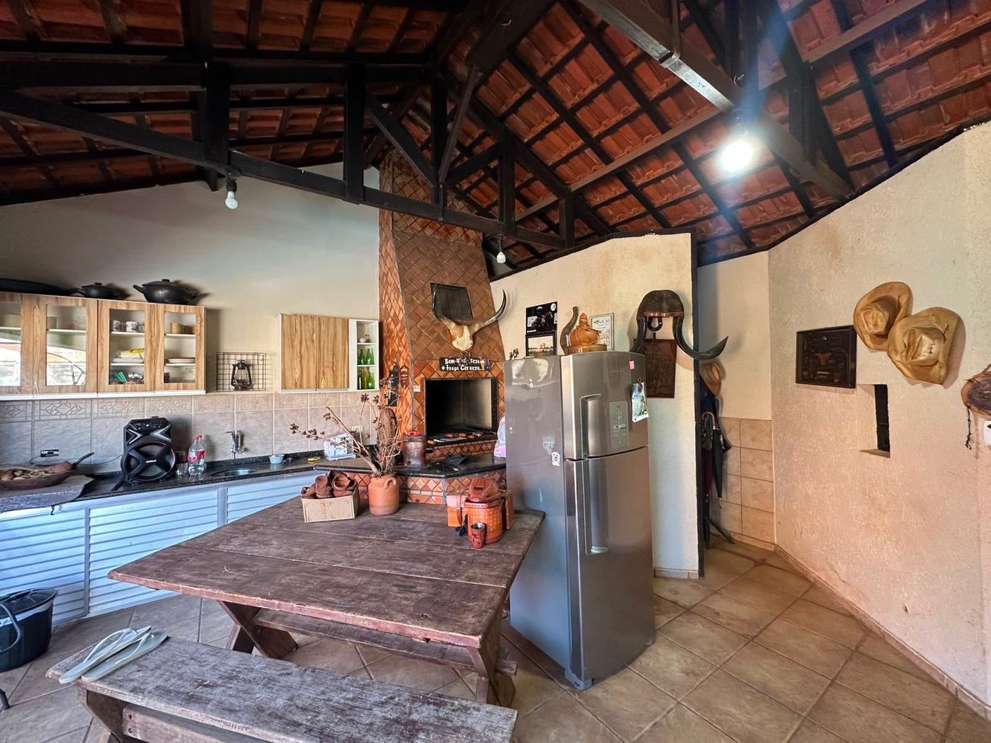 Casa para alugar com 4 suítes em São Carlos, Três Lagoas, MS