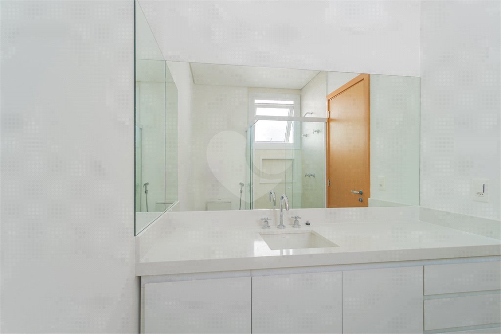 Casa à venda com 4 suítes no condomínio Villagio Quadrifolio, São Paulo - SP