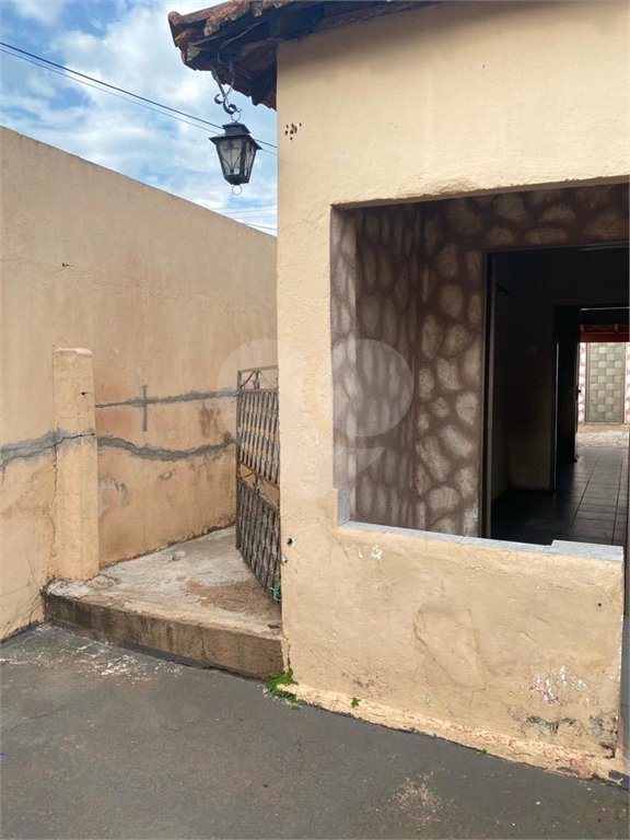 Casa térrea para venda na Vila Carmem