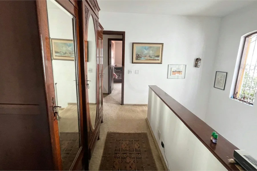 Casa à venda com 4 quartos, sendo 2 suítes, em Morumbi, São Paulo, SP