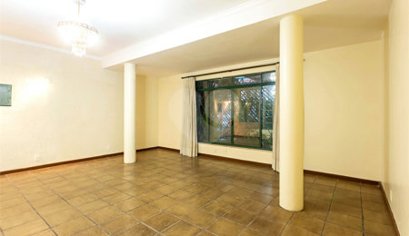 Casa à venda com 3 quartos, sendo 1 suíte,  em Chácara Santo Antônio, São Paulo, SP