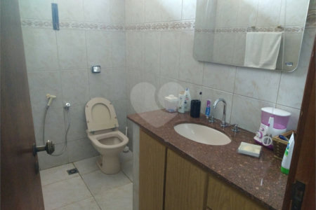 Casa à venda com 3 quartos, sendo 1 suíte, em Chácara São João, São Carlos, SP