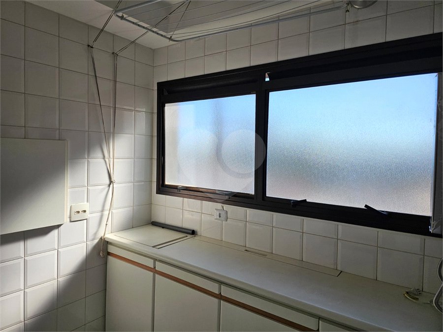 Apartamento para alugar com 3 quartos, sendo 1 suíte, em Alto da Boa Vista, São Paulo, SP
