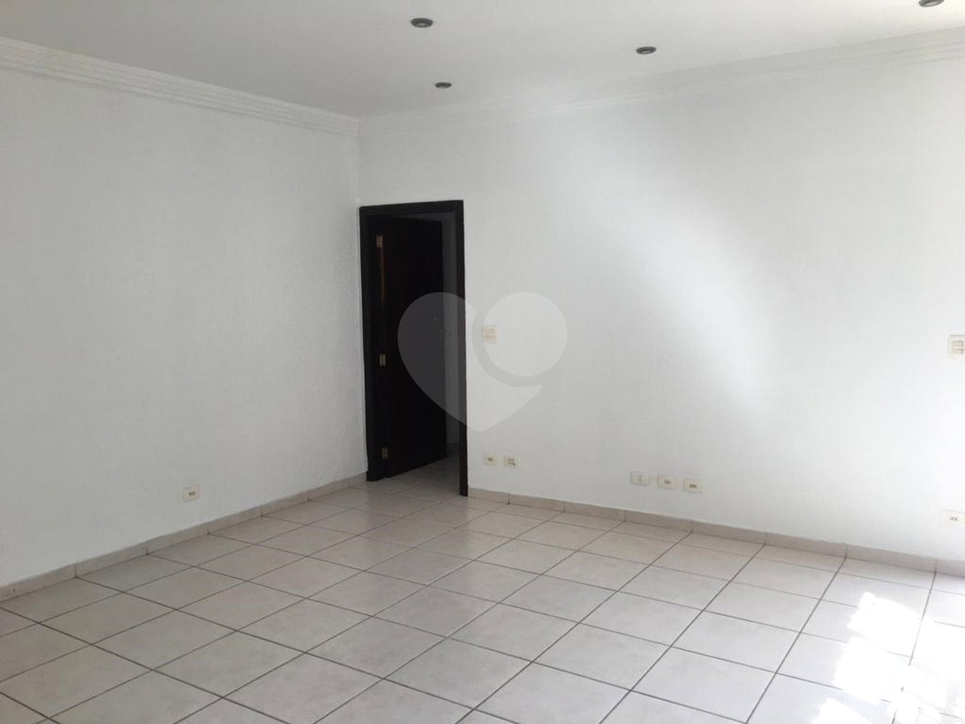 Casa à venda com 4 quartos, sendo 1 suíte, em Casa Verde, São Paulo, SP