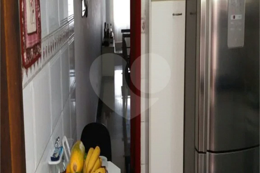 Sobrado à venda com 4 quartos, sendo 3 suítes, em Vila Irmãos Arnoni, São Paulo, SP