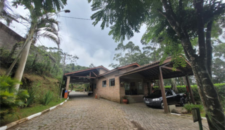 Terreno à venda no condomínio Parque Petrópolis 4 Secção, Mairiporã - SP