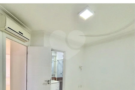 Apartamento para alugar com 3 quartos, sendo 2 suítes,  em Nova Petrópolis, São Bernardo do Campo, SP