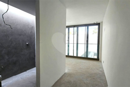 Casa à venda com 3 suítes no condomínio Residencial Heron 140, São Paulo - SP