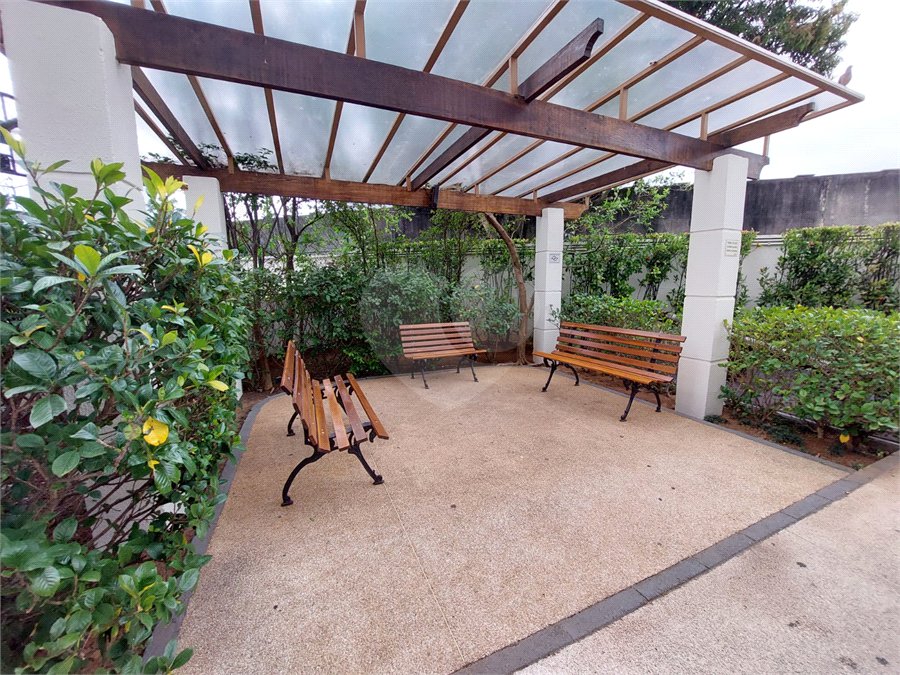 Apartamento à venda com 2 quartos em Vila Anastácio, São Paulo, SP