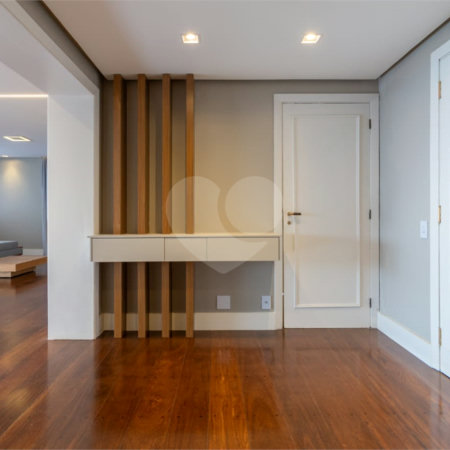 Apartamento à venda com 4 suítes em Vila Sofia, São Paulo, SP