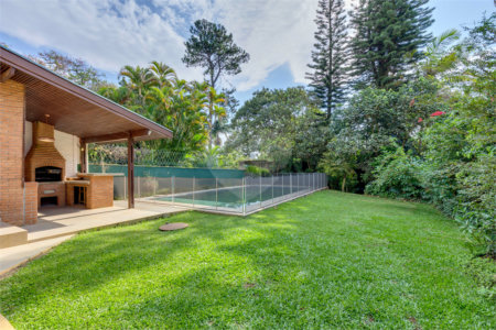 Casa Térrea à venda com 3 quartos, sendo 1 suíte, em Alto da Boa Vista, São Paulo, SP