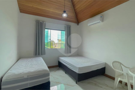 Casa à venda ou para alugar com 4 quartos, sendo 2 suítes, em São José, Armação dos Búzios, RJ