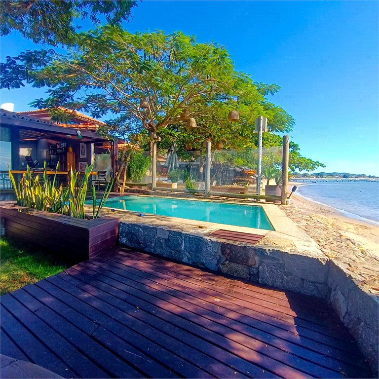 Casa à venda com 5 quartos, sendo 4 suítes, em Manguinhos, Armação dos Búzios, RJ