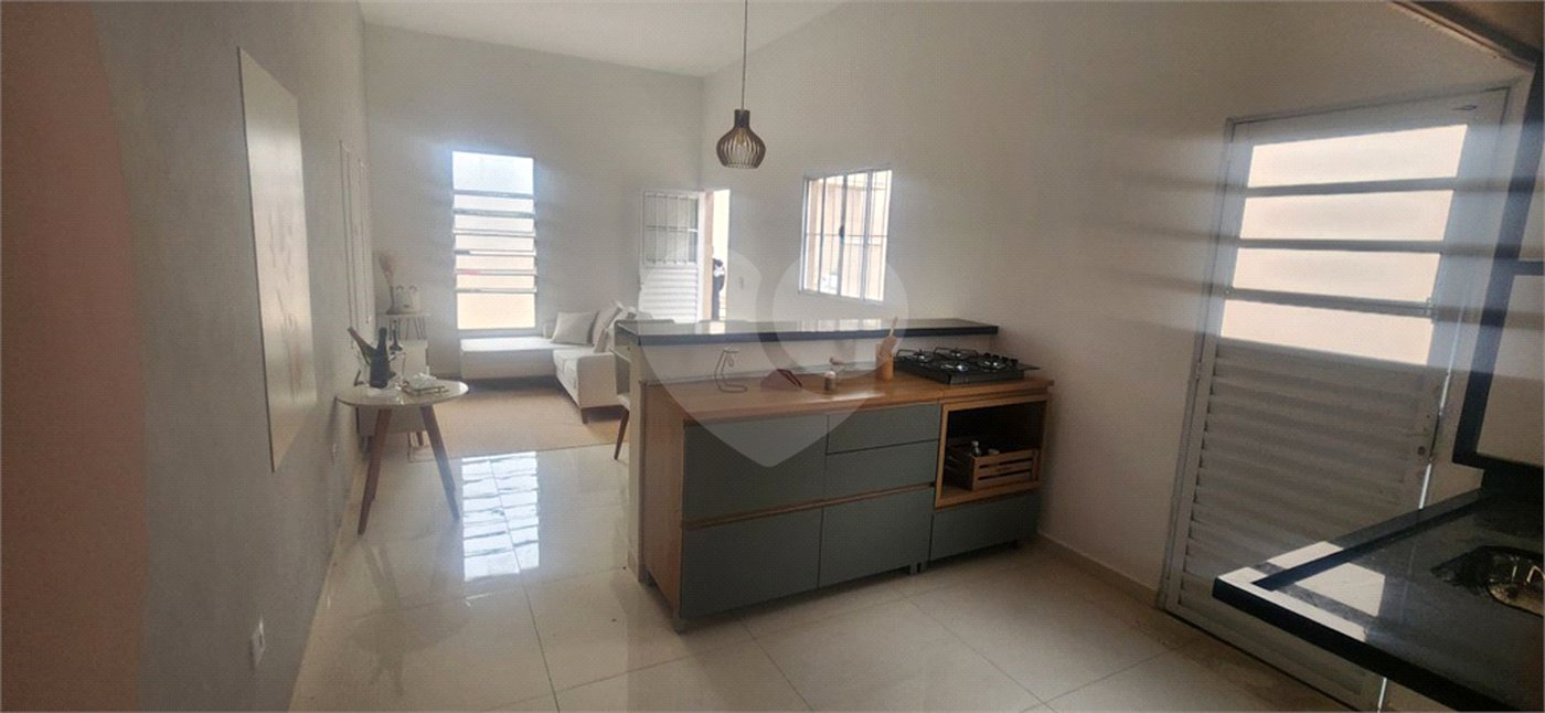 Casa à venda com 2 quartos no condomínio Uirapuru, Bom Jesus dos Perdões - SP