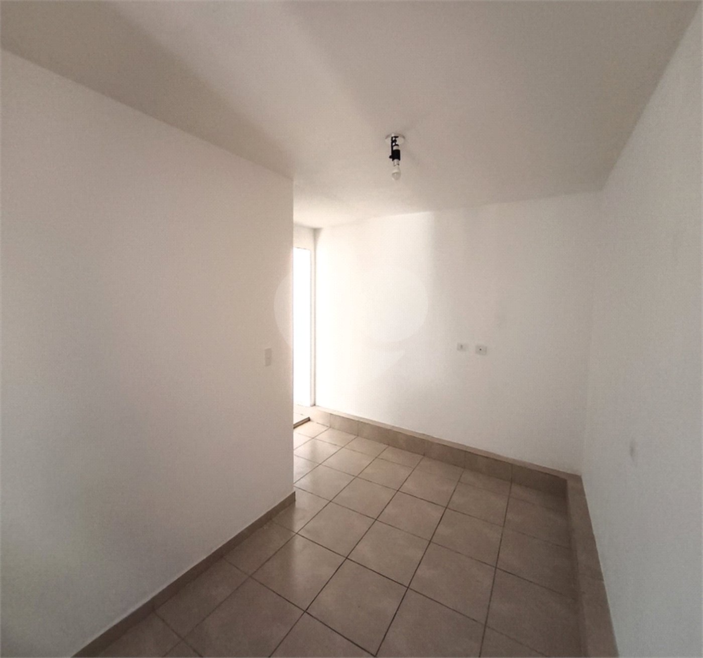 Casa para alugar com 1 quarto no condomínio Cond R Claudio Rodrigues Lopes, São Paulo - SP
