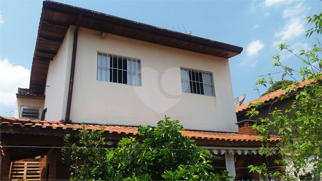 Casa à venda com 3 quartos em Vila Babilônia, São Paulo, SP