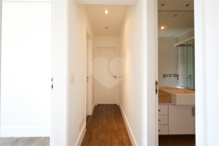 Apartamento à venda com 3 quartos, sendo 2 suítes, em Brooklin, São Paulo, SP