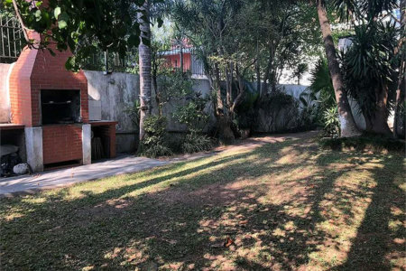 Casa à venda com 4 quartos, sendo 1 suíte, em Vila Cordeiro, São Paulo, SP