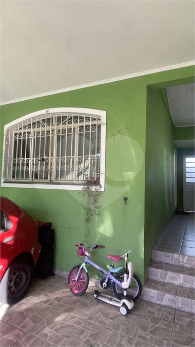 Sobrado à venda com 3 suítes em Jardim Ester Yolanda, São Paulo, SP