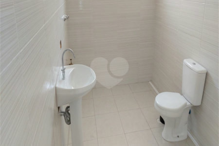 Sobrado à venda com 3 quartos, sendo 2 suítes, em Vila Paulicéia, São Paulo, SP