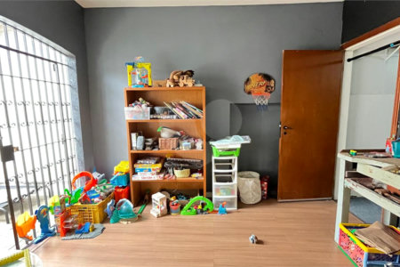Sobrado à venda com 4 quartos, sendo 1 suíte, em Brooklin, São Paulo, SP