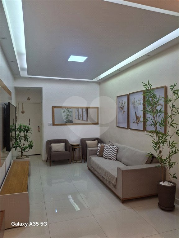Apartamento à venda com 3 quartos, sendo 1 suíte,  em Copacabana, Rio de Janeiro, RJ