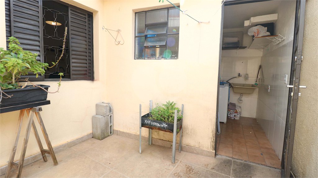 Casa Térrea à venda com 2 quartos em Vila Romana, São Paulo, SP
