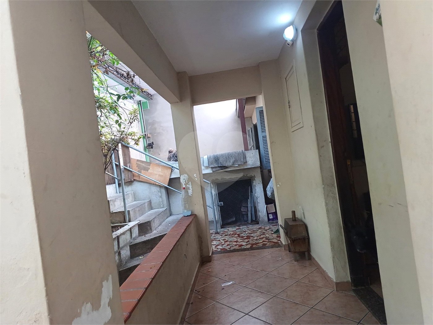 Sobrado à venda com 6 quartos em Jardim Peri, São Paulo, SP