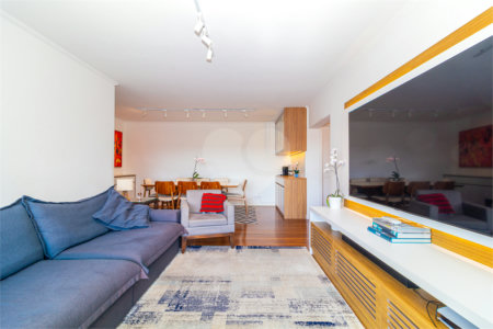 Apartamento à venda com 3 quartos, sendo 1 suíte,  em Alto da Boa Vista, São Paulo, SP