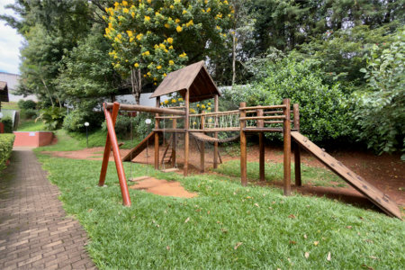 Casa à venda com 2 quartos no condomínio Portal dos Gamez, Atibaia - SP