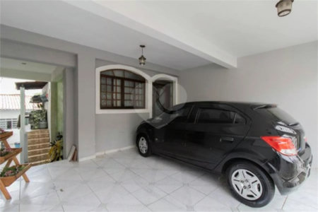 Casa à venda com 2 quartos, sendo 1 suíte, em Jardim Santa Clara, Guarulhos, SP