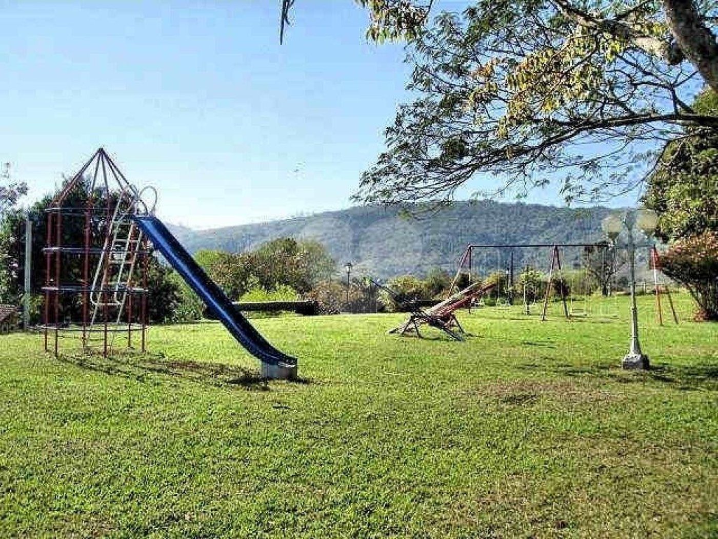 Sítio à venda com 10 quartos em Sítio Arueira, Piracaia, SP