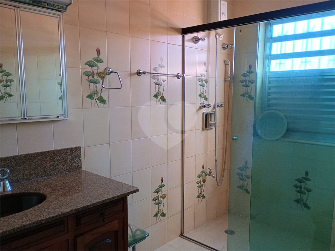 Casa à venda com 3 quartos, sendo 1 suíte,  em Tremembé, São Paulo, SP