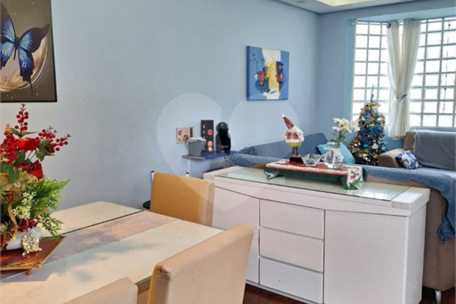 Sobrado à venda com 3 quartos, sendo 1 suíte, em Vila Irmãos Arnoni, São Paulo, SP