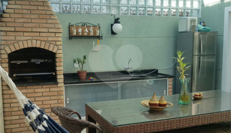 Sobrado à venda com 3 quartos, sendo 2 suítes,  em Santana, São Paulo, SP