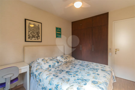 Apartamento à venda com 3 quartos, sendo 1 suíte, em Moema, São Paulo, SP