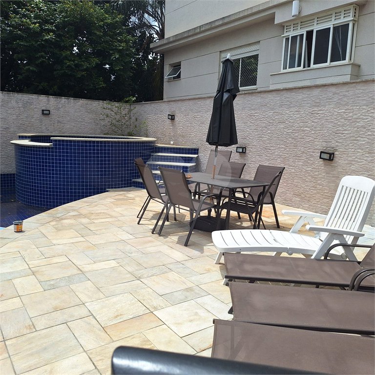 Apartamento à venda com 3 quartos, sendo 1 suíte, em Vila Paulicéia, São Paulo, SP