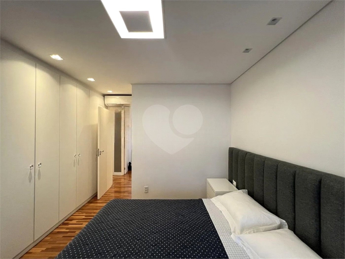 Apartamento à venda com 2 suítes em Vila Romana, São Paulo, SP