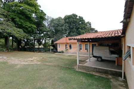 Chácara à venda com 3 quartos no Centro, Vinhedo, SP