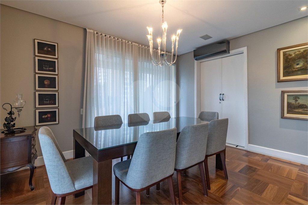 Apartamento à venda com 4 suítes em Vila Mariana, São Paulo, SP